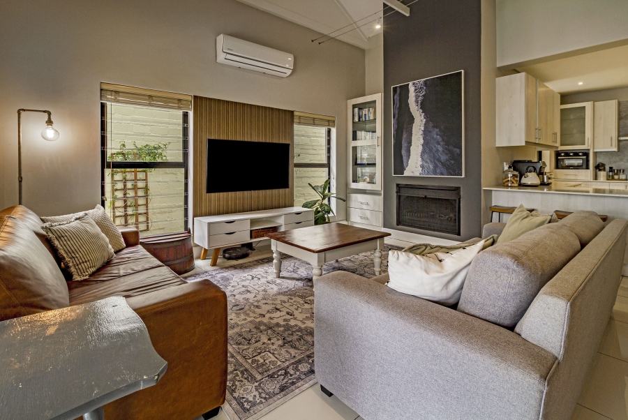 3 Bedroom Property for Sale in Heldervue Western Cape